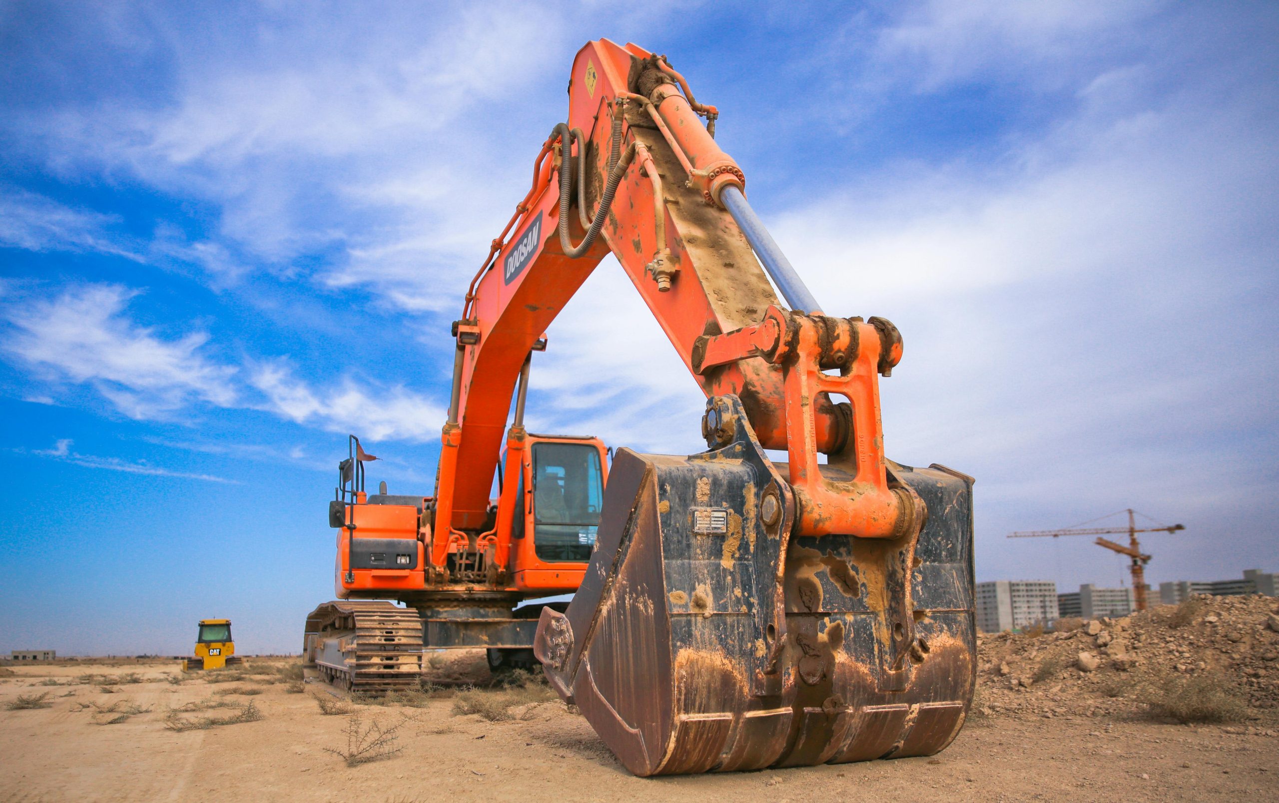 Guide to Replacing Excavator Buckets and Teeth