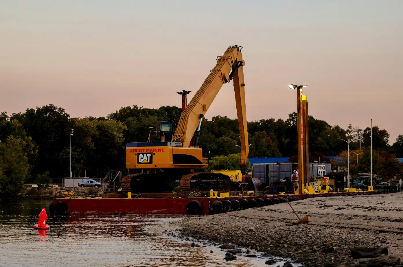 Why Hydraulics Define Superior Excavator Rock Hammer Functionality