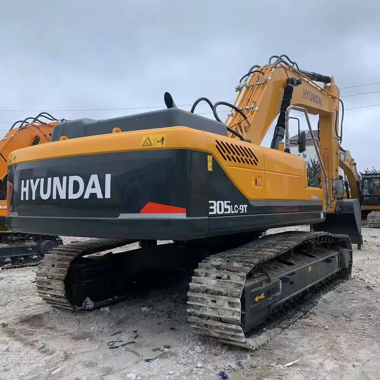 What Is Better Hydraulic vs Pneumatic Breaker for Heavy-Duty Demolition Work