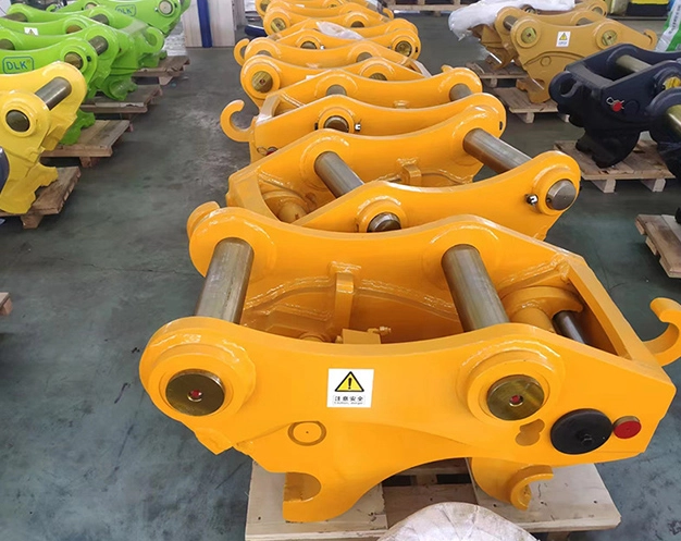 Bulldozer vs Excavator Functional Comparison for Earthmoving Tasks