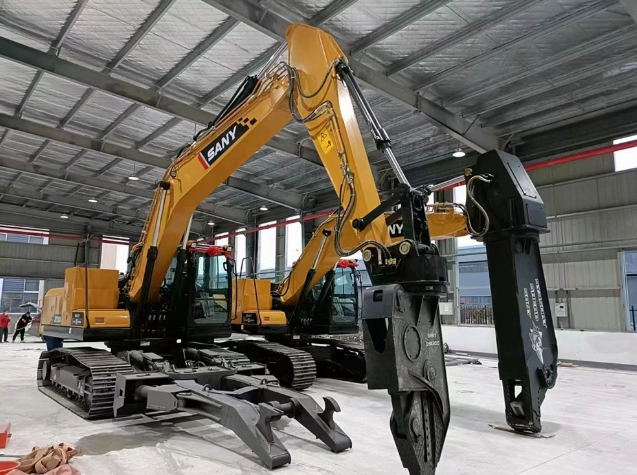 Why Strategic Contractors Choose to Rent Excavator Hammers for Complex Short-Term Infrastructure Projects