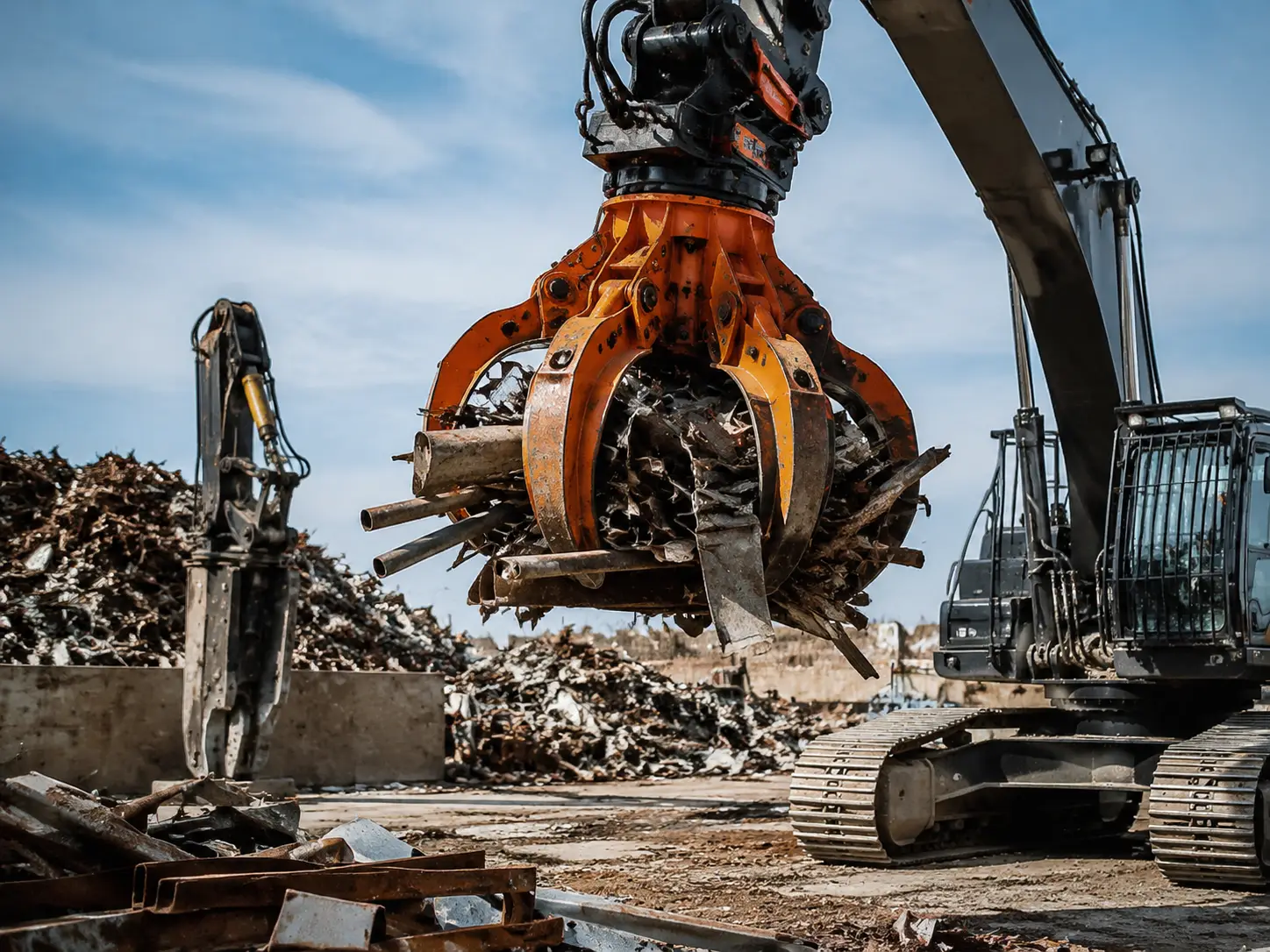 Best Excavator Attachments for Scrap Metal Recycling Yards